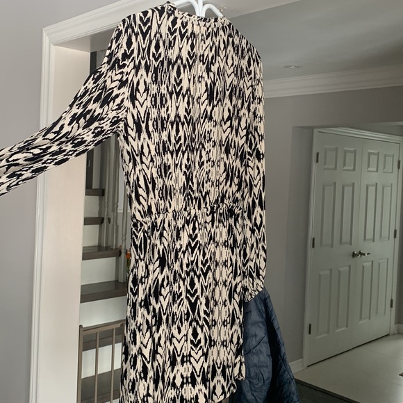 Gap black and white long sleeve dress - Picture 5 of 5